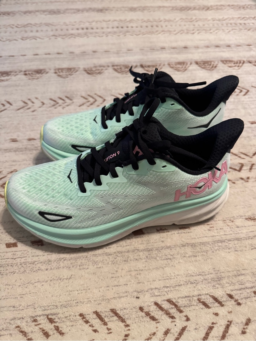 Hoka Clifton